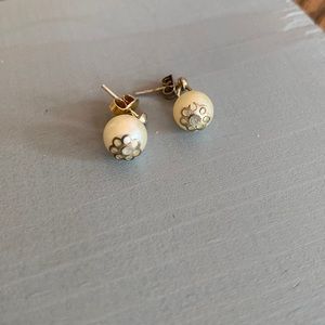 Pearl & Silver Earrings!